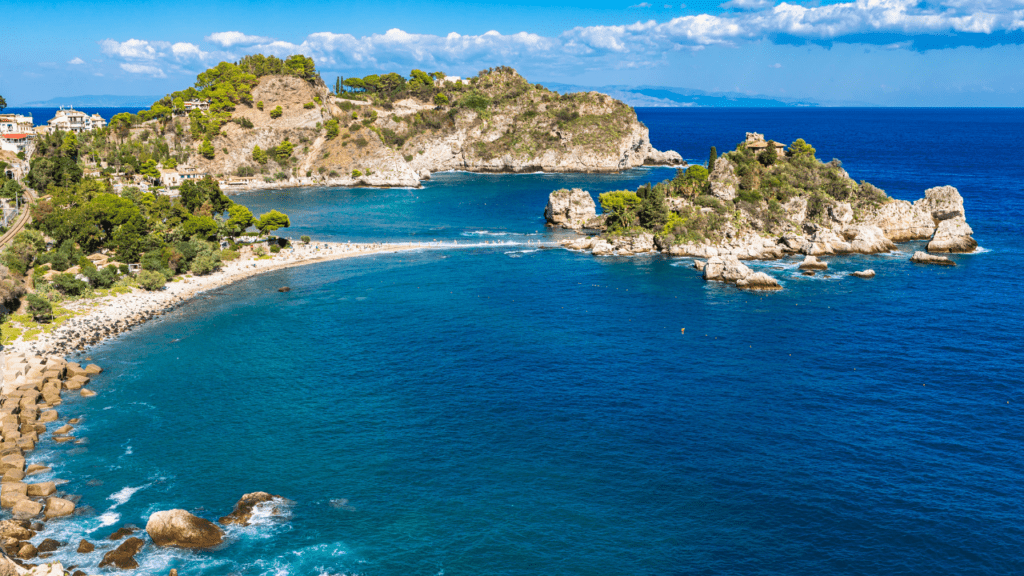 Dove dormire a Taormina: centro storico, vista mare o spiaggia?